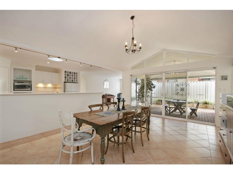 4 Forillion Avenue, Bibra Lake WA 6163