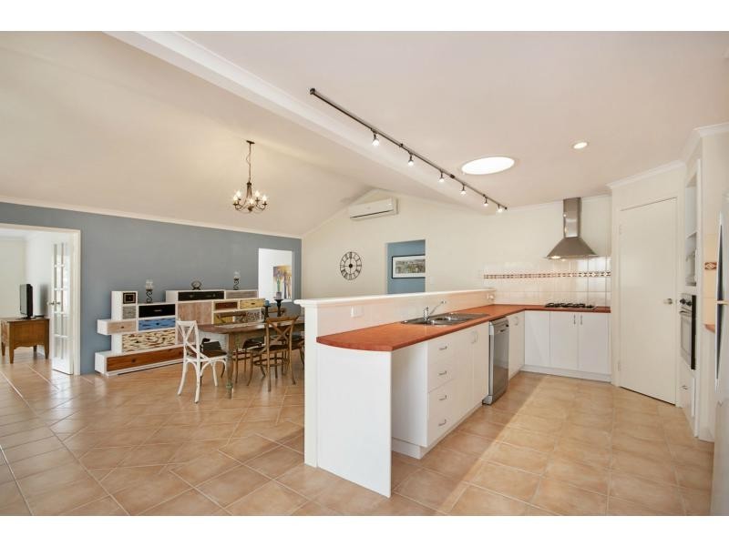 4 Forillion Avenue, Bibra Lake WA 6163