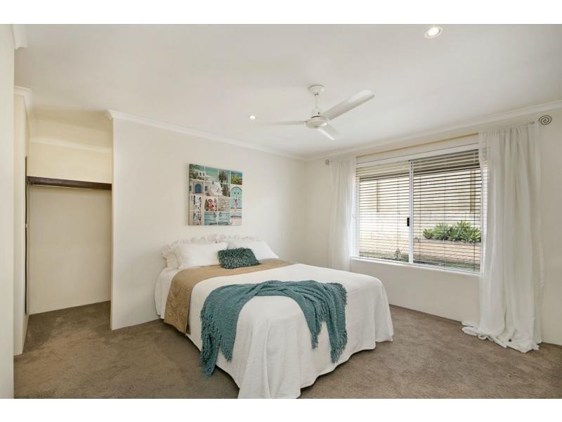 4 Forillion Avenue, Bibra Lake WA 6163