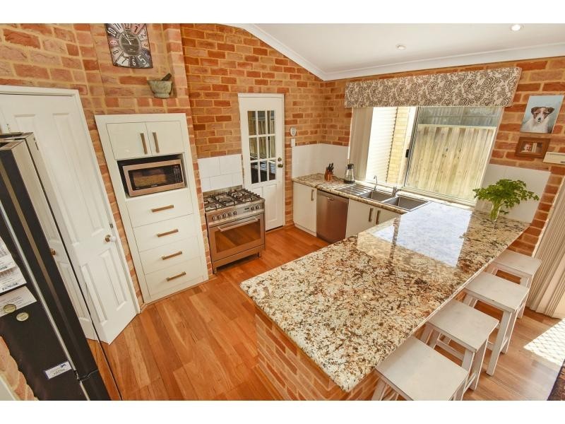 8 Whitmore Terrace, Heathridge WA 6027