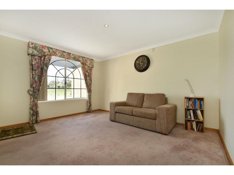 8 Whitmore Terrace, Heathridge WA 6027