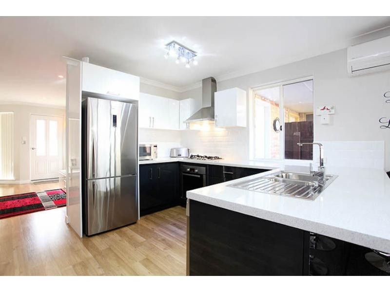 75B Leighton Road, Halls Head WA 6210