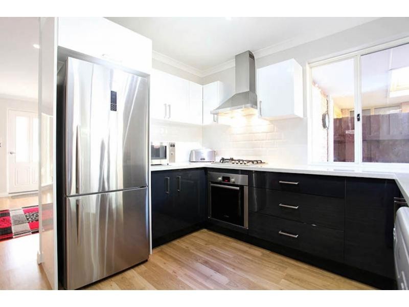 75B Leighton Road, Halls Head WA 6210