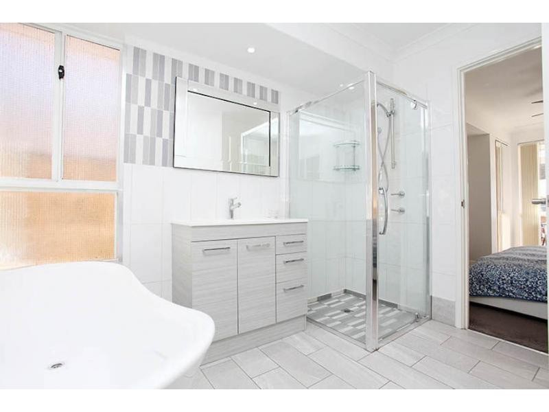 75B Leighton Road, Halls Head WA 6210