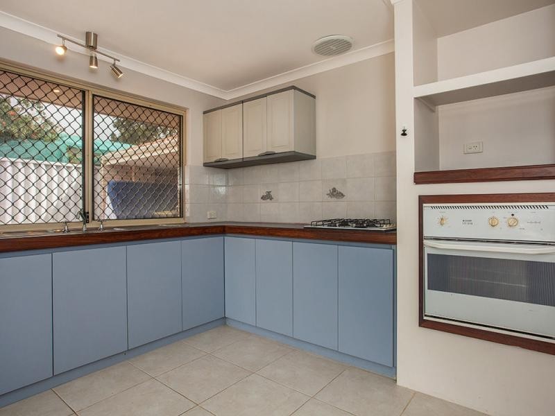 76 Viridian Drive, Banksia Grove WA 6031