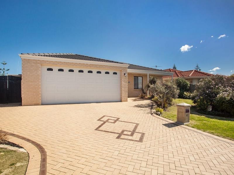 42 Burnett Drive, Clarkson WA 6030