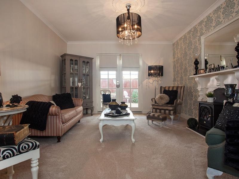 42 Burnett Drive, Clarkson WA 6030