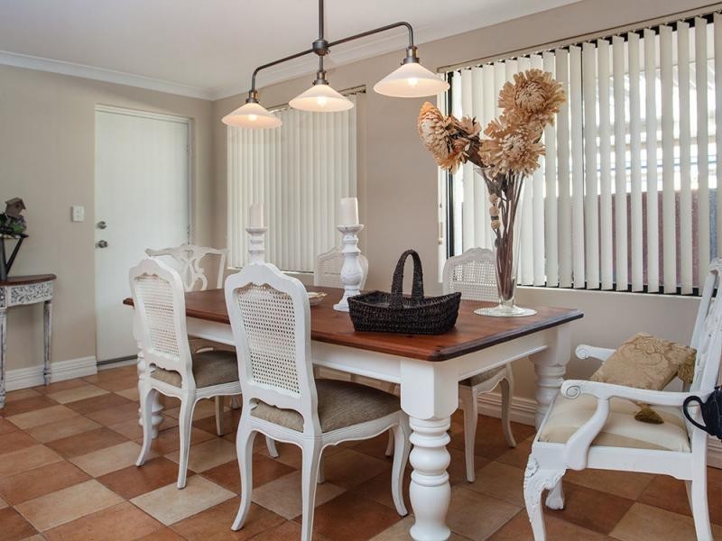 42 Burnett Drive, Clarkson WA 6030