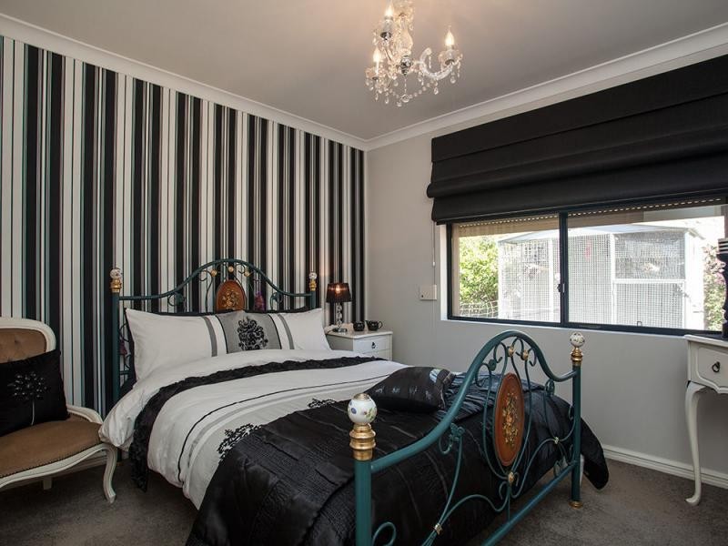 42 Burnett Drive, Clarkson WA 6030