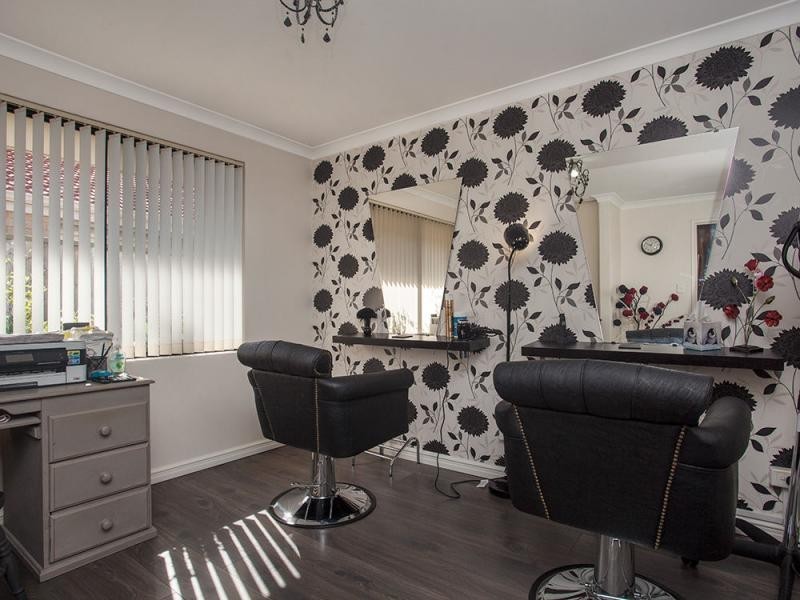 42 Burnett Drive, Clarkson WA 6030