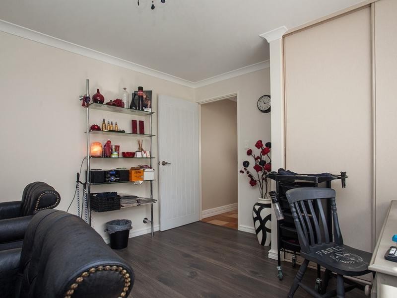 42 Burnett Drive, Clarkson WA 6030