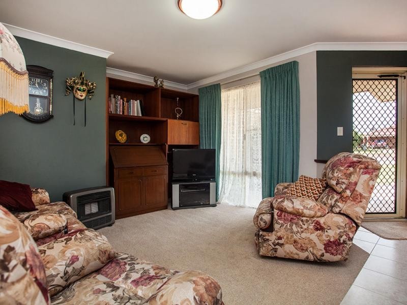 19 Danja Rise, Hocking WA 6065