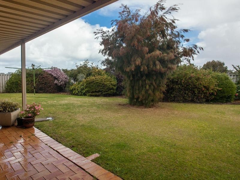 19 Danja Rise, Hocking WA 6065