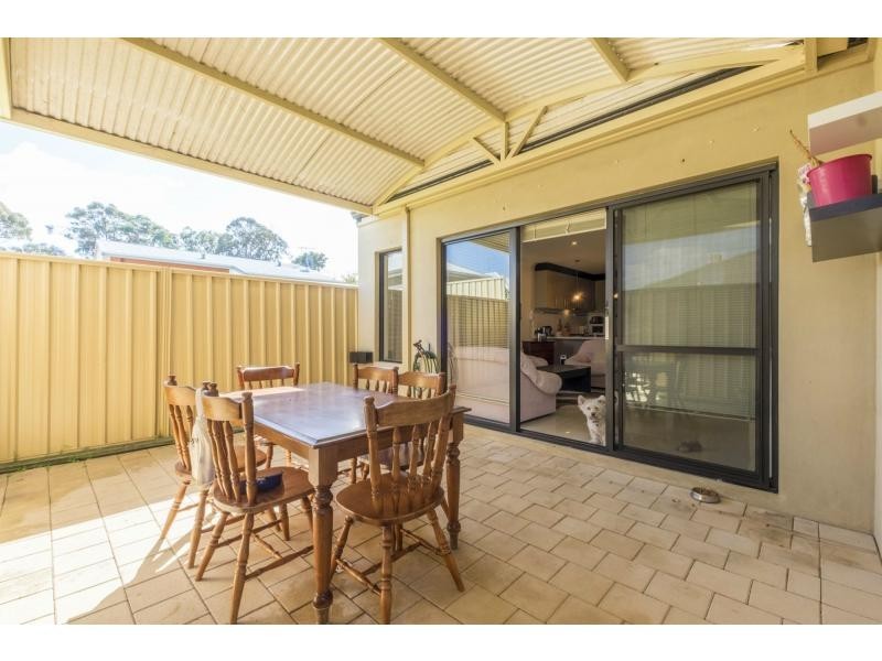 9C Wardlow Way, Balga WA 6061