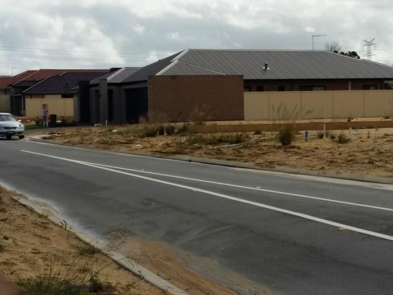 4 Birch Road, Aubin Grove WA 6164