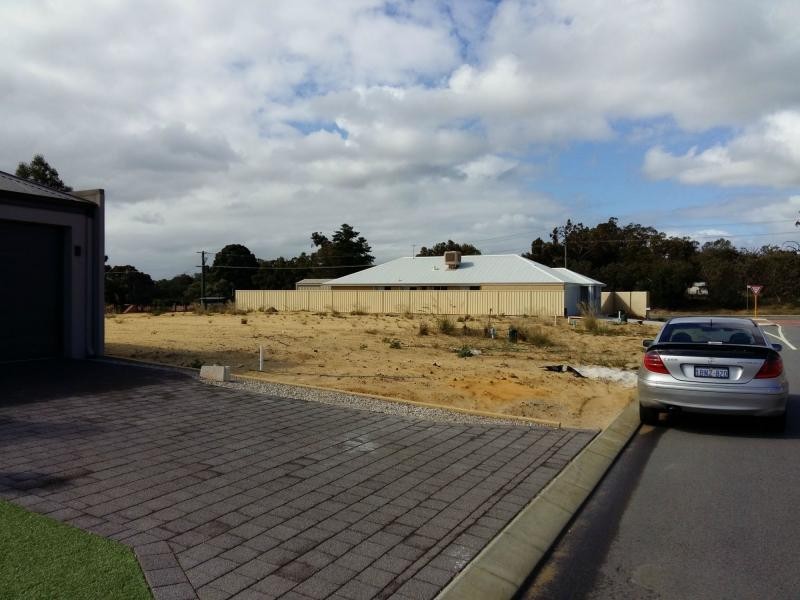 4 Birch Road, Aubin Grove WA 6164