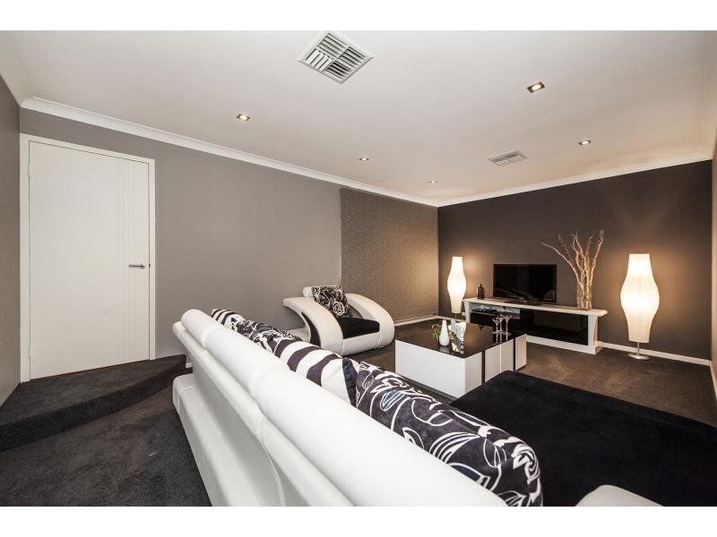 7 Darwinia Place, Greenwood WA 6024