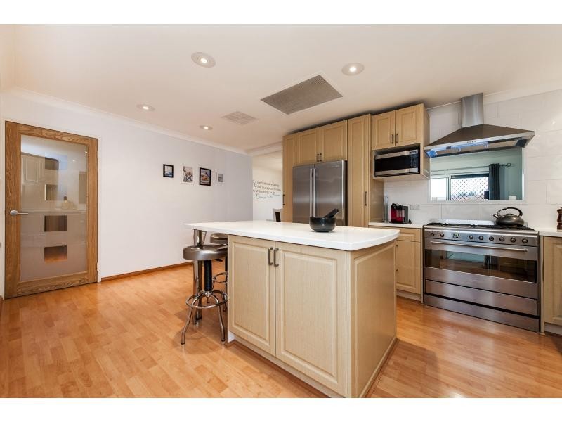 7 Darwinia Place, Greenwood WA 6024