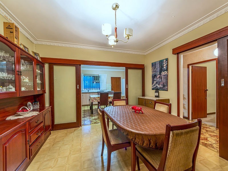 10 Knebworth Avenue, Perth WA 6000