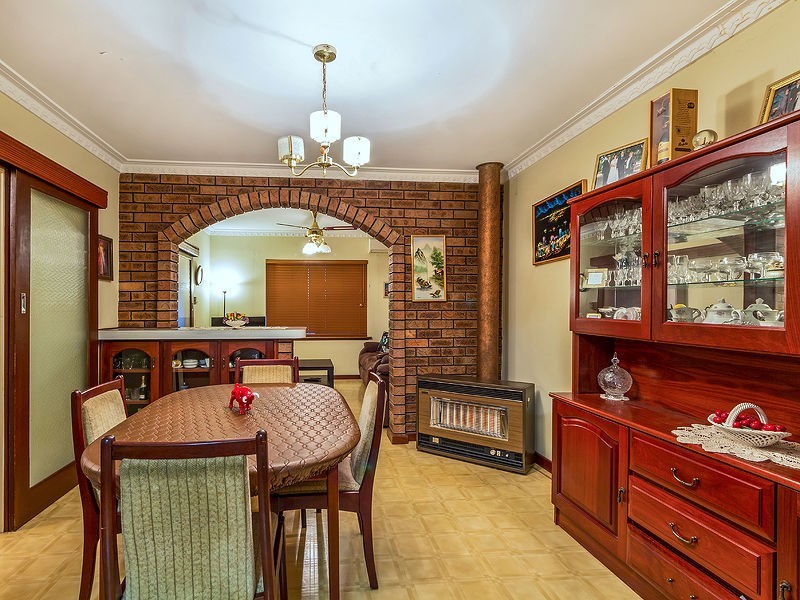 10 Knebworth Avenue, Perth WA 6000