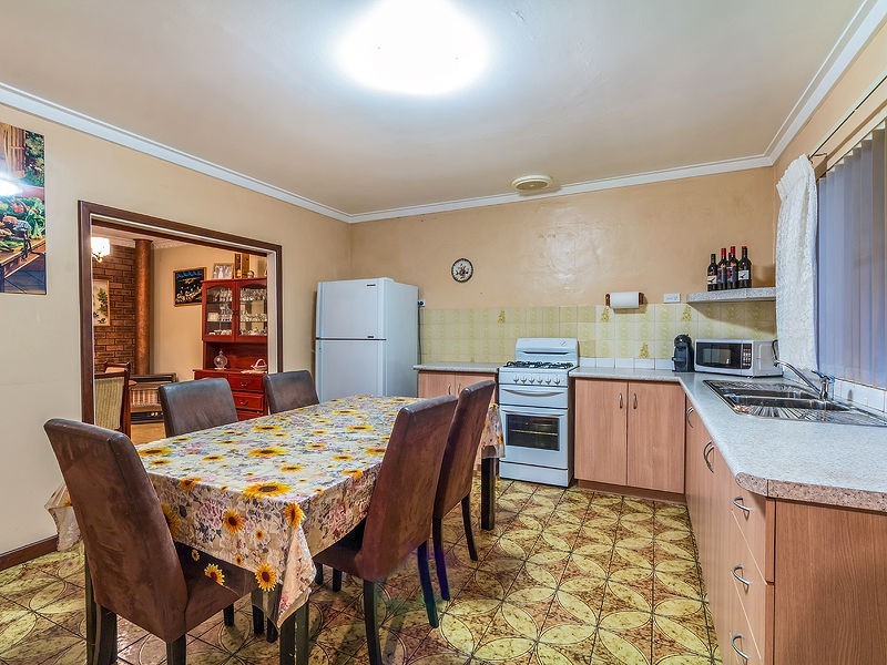 10 Knebworth Avenue, Perth WA 6000