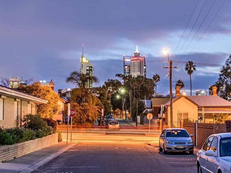 10 Knebworth Avenue, Perth WA 6000