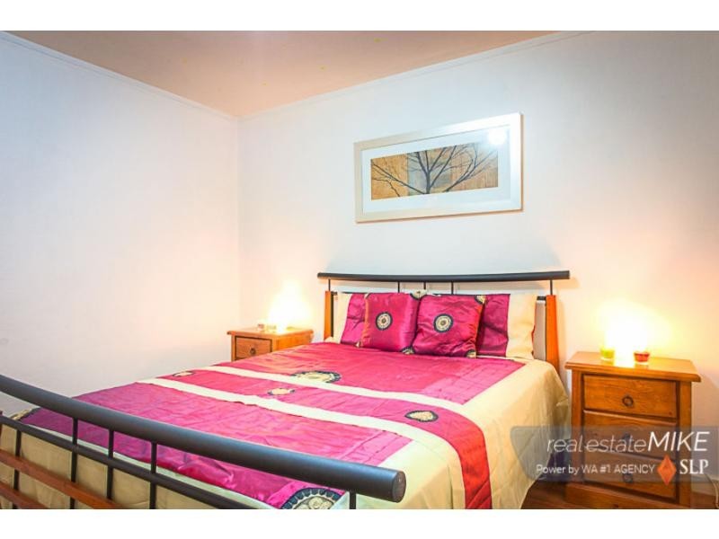 5/26 Salcott Road, Girrawheen WA 6064