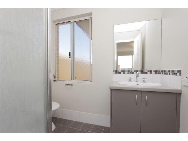 137 Waldburg Drive, Tapping WA 6065