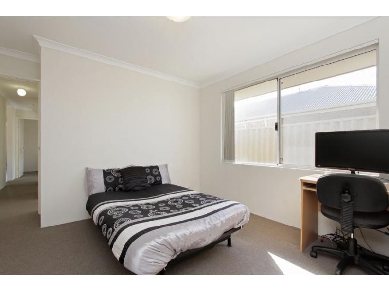 137 Waldburg Drive, Tapping WA 6065