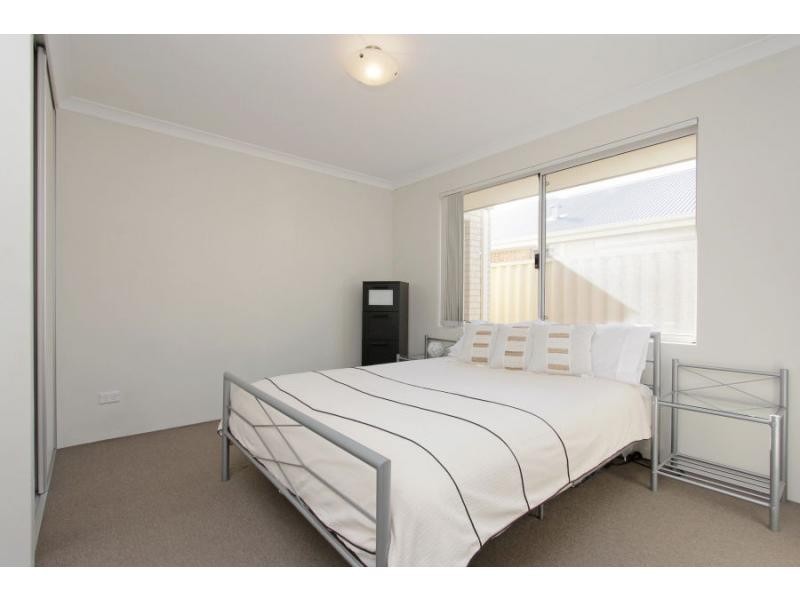 137 Waldburg Drive, Tapping WA 6065