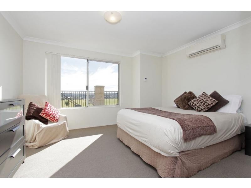 137 Waldburg Drive, Tapping WA 6065