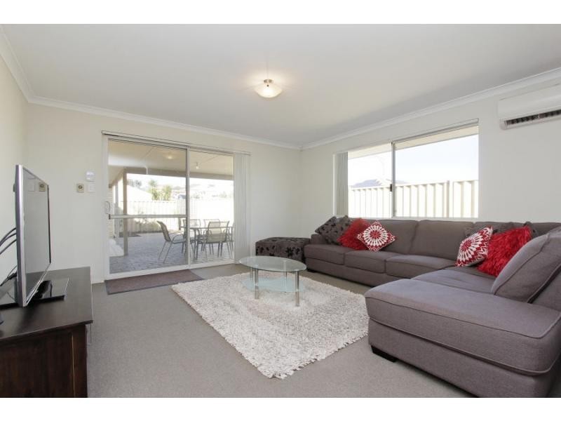 137 Waldburg Drive, Tapping WA 6065