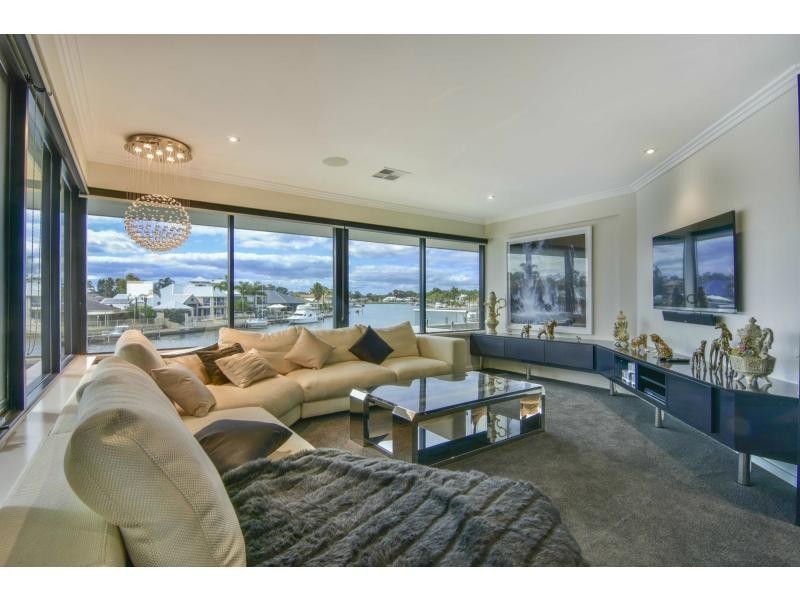 9 Fortescue Court, Dudley Park WA 6210