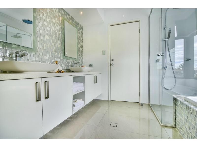 9 Fortescue Court, Dudley Park WA 6210