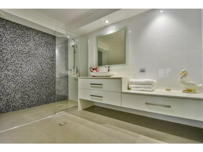 9 Fortescue Court, Dudley Park WA 6210