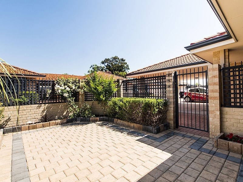 6/14 Warwick Street, St James WA 6102