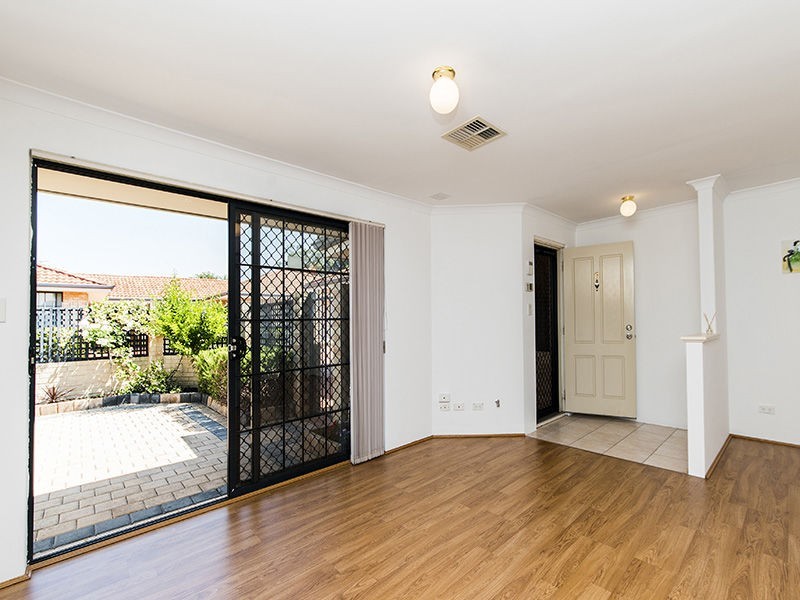 6/14 Warwick Street, St James WA 6102