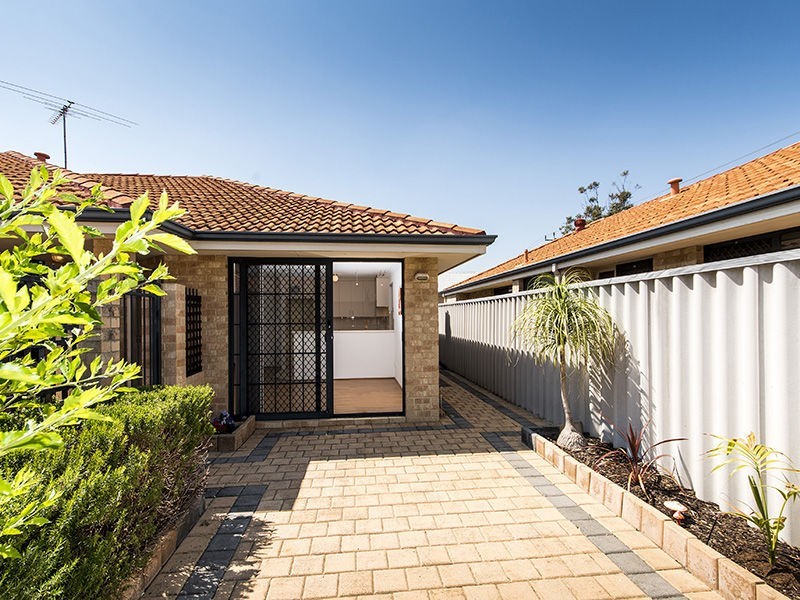 6/14 Warwick Street, St James WA 6102