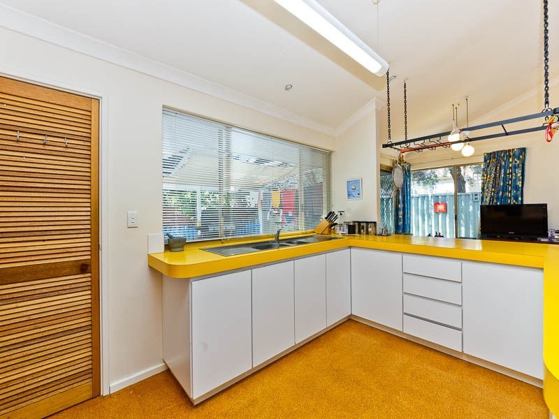 4a Strickland Road, Ardross WA 6153
