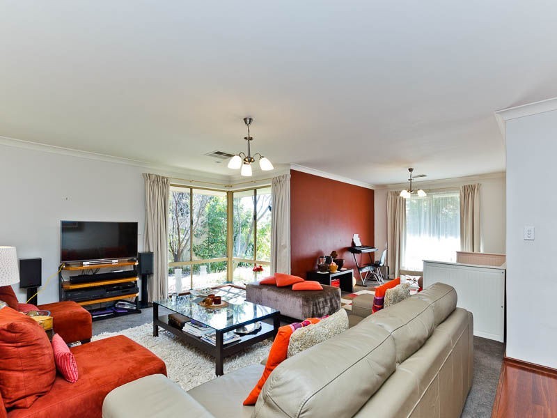 4a Strickland Road, Ardross WA 6153