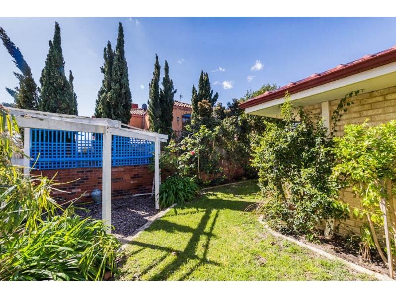 4a Strickland Road, Ardross WA 6153