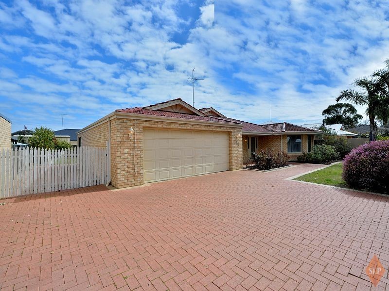 69 Pebble Beach Boulevard, Meadow Springs WA 6210