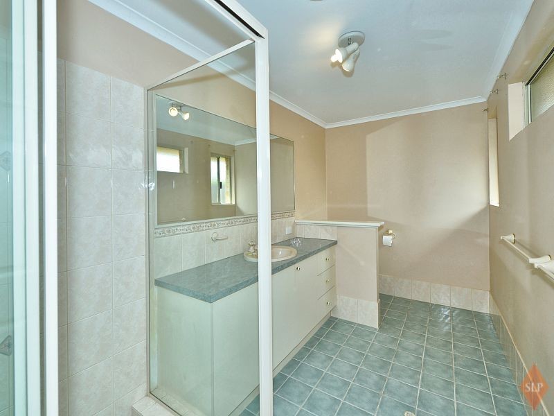 69 Pebble Beach Boulevard, Meadow Springs WA 6210