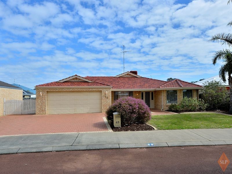 69 Pebble Beach Boulevard, Meadow Springs WA 6210