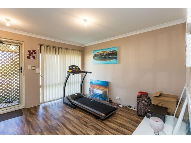 9 Hazelwood Road, Maddington WA 6109