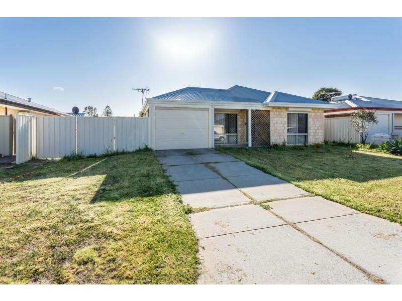 9 Hazelwood Road, Maddington WA 6109