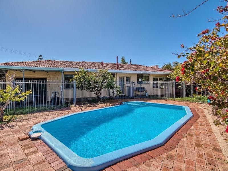 23 Waller Street, Rockingham WA 6168