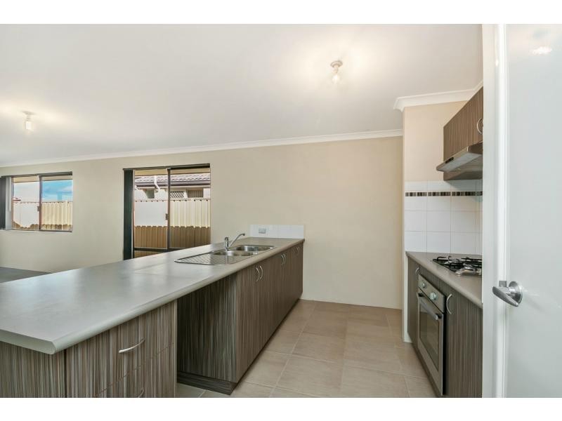 15 Keyham Street, Bertram WA 6167