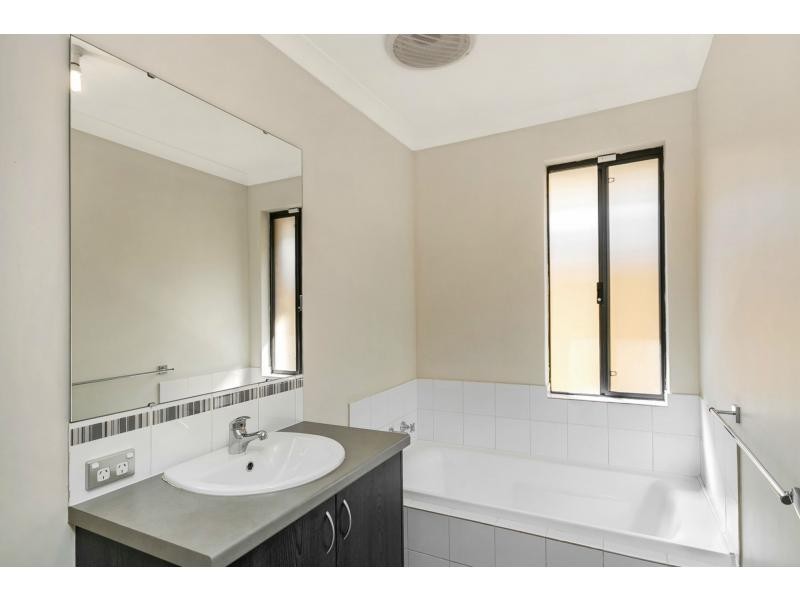 15 Keyham Street, Bertram WA 6167