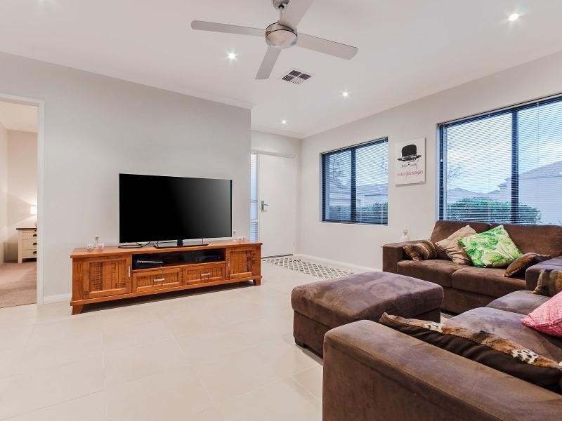 6/13-17 George Street, Rockingham WA 6168